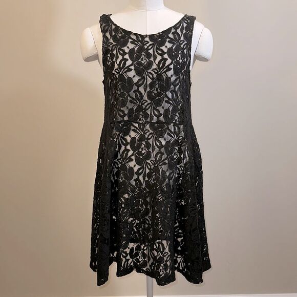 Free People Dresses & Skirts - Free People Black Lace Floral Goth Sheer Netting Unlined Mini Dress Size Medium